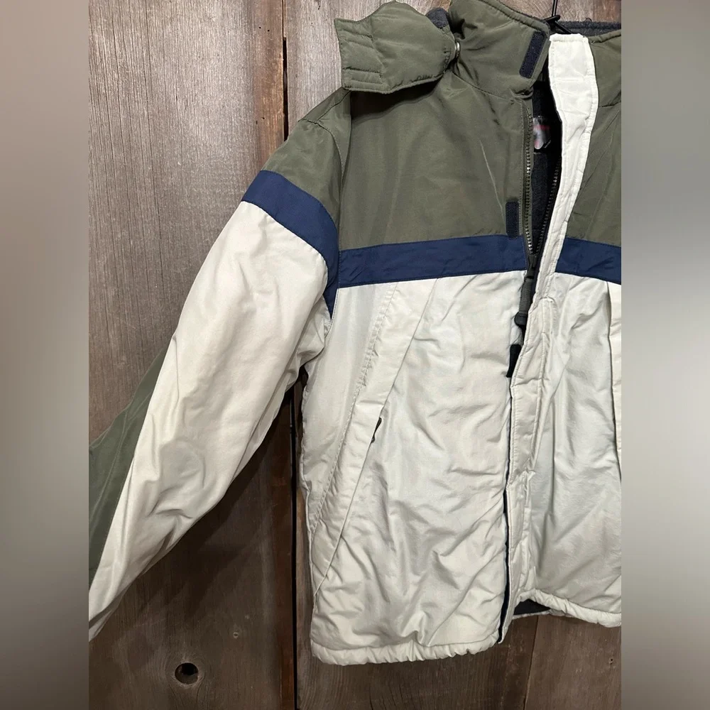 Old Navy Water Resistant Double Layer Snow Jacket in Cream Size 12 Boys